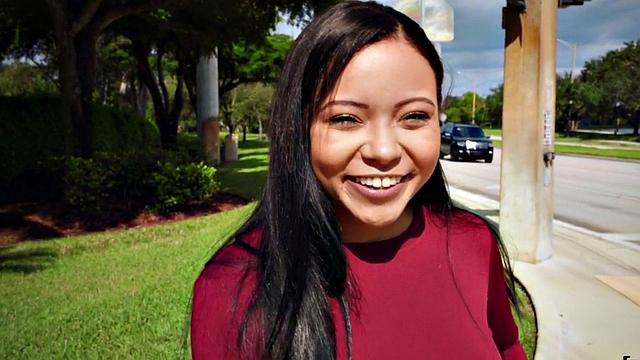 Pulled black babe deepthroating before fucking