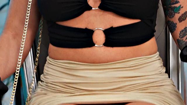 Stunning babes deepthroating man