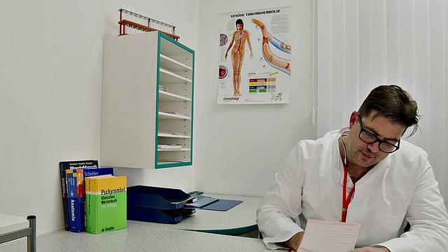 Dr. Lust - Cum On The Nurse