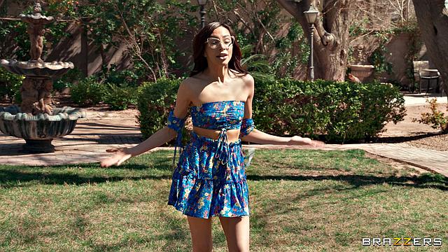 Sneaking Two Dicks At BFF's Picnic