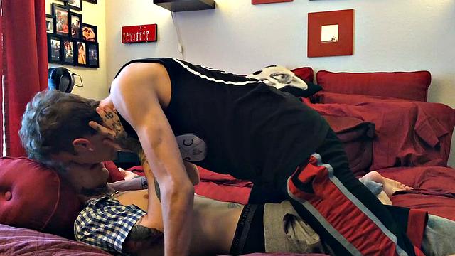 Here is another hot sex video of Robbie Callahan in bed with a "Friend".