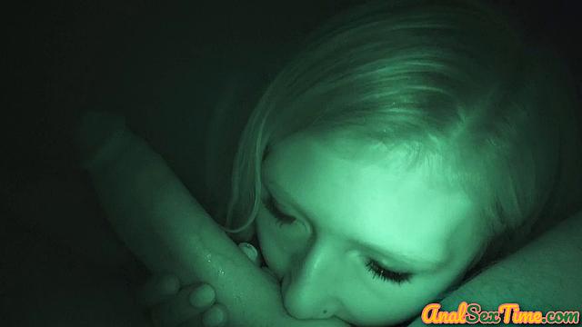 21-летняя блондинка подруга получает анал в домашнем видео