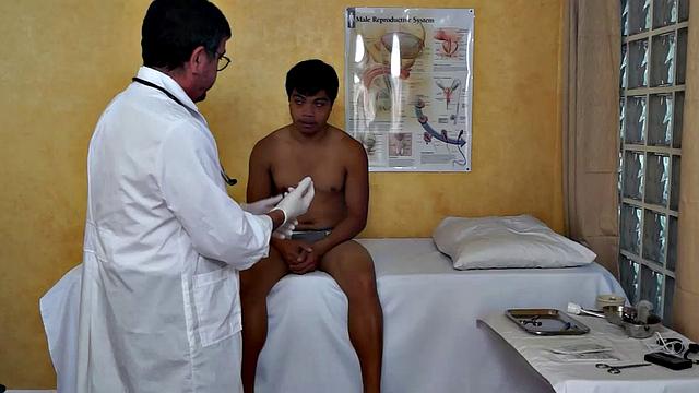 A brand new fantasy series by Laughing Asians! This incredible 26 minute long debut of "Doctor Tickles" series - incredibly cute, erotickly sexy Vahn as our first ticklish patient