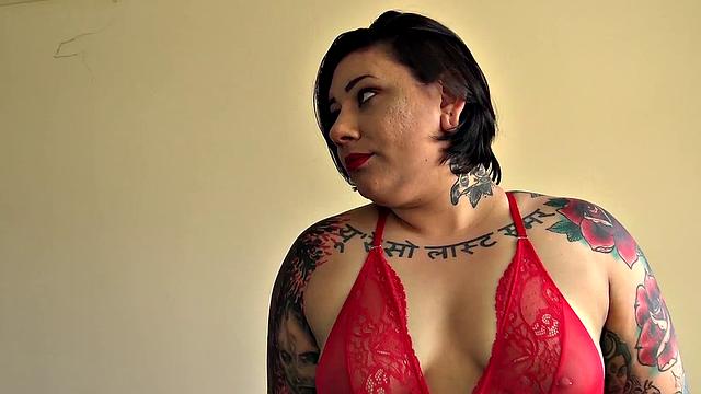 Tattooed plumper dominated and fed with spunk