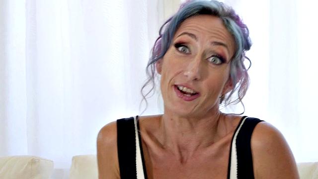 Sadie's First Ass-Fucking Ever!