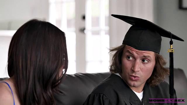 Stepson's Graduation Day - S16:E1