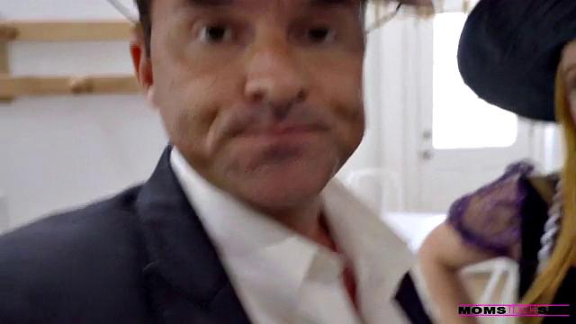 Brothers Trick Or Treat - S11:E7