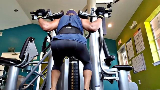 Our featured solo boy of the week is ruff and buff Marco Cruz, a hairy and inked Latin stud that spends a lot of time in the gym. Where we find him, as he pumps some weights, before deciding to pump something else.