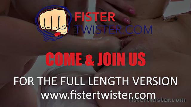 Fistertwister - Licky Lex and Leony Aprill - Fisting