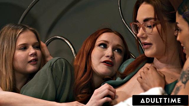 ADULT TIME - зрелая Сири Даль утешает падчерицу Скарлет Скайс и её подружек горячей лесбийской оргией на четверых!