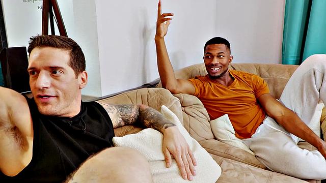 Muscle Hunks Enjoy Free Use Game Day - ASGmax