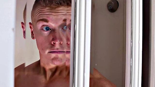 Muscle Hunks Enjoy Free Use Game Day - ASGmax