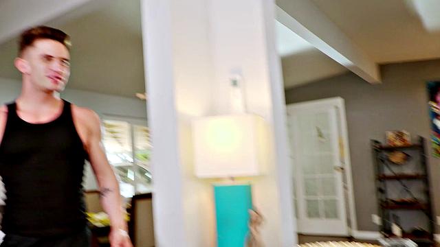 Muscle Hunks Enjoy Free Use Game Day - ASGmax