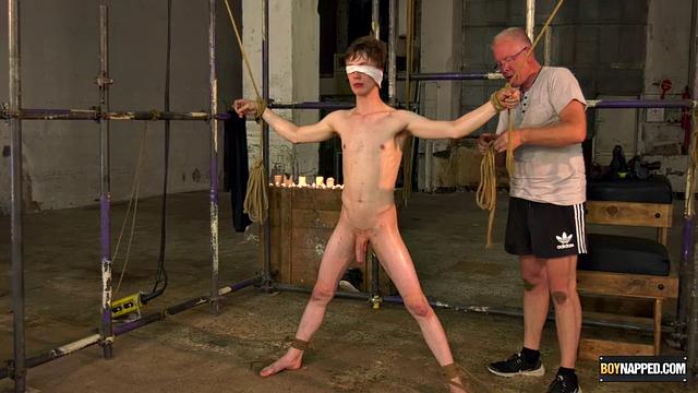 Flexi Alex Meets The Boss Part 2 - Alex Faux & Sebastian Kane