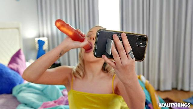 Lessons in Laundry, Scissoring, and Squirting