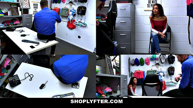 черная красотка попалась на краже, охранник жестко проверил анально