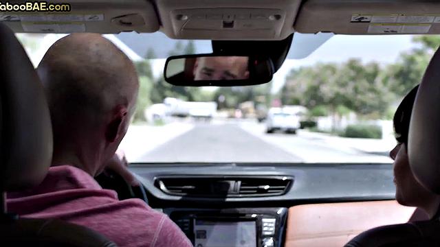 Petite babe deepthroating driver