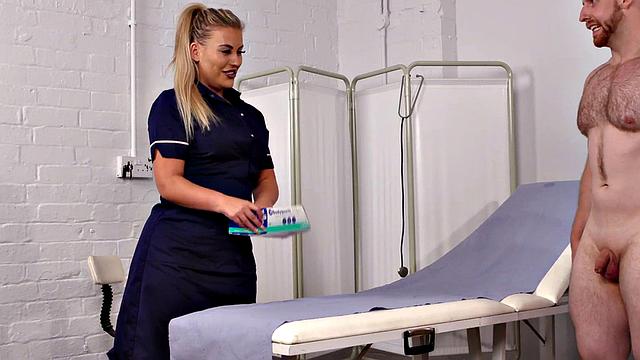 Small dick dude seduced by MILF femina while jerking dick