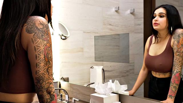 Tattooed Latina Carolina Cortez takes big cock to help her boyfriend