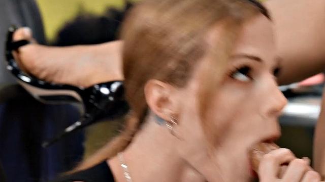 TS hair dresser barebacks Trans customer in salon