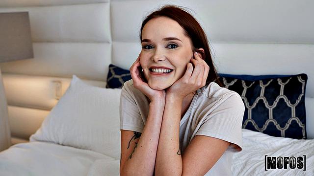 чарльз дера жёстко трахается с chloe foxxe разными способами