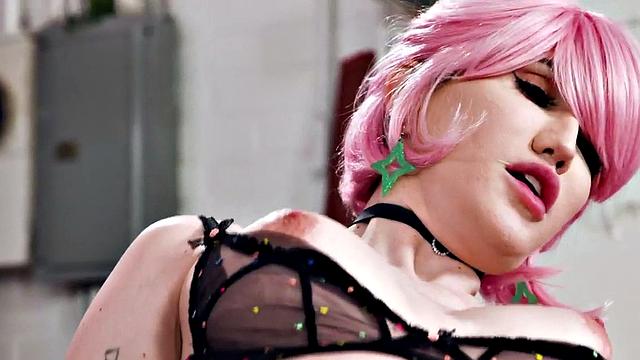 Pink hair TS in lingerie gets fucked in asshole