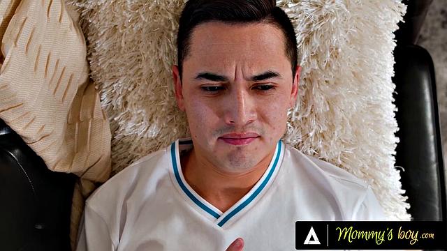 MOMMY'S BOY - Shocked MILF Reagan Foxx Discovers Stepson's Crush While Practicing Session