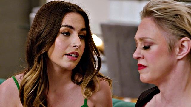 MOMMY'S GIRL - MILFS Dee Williams Has Passionate Sex With Stepdaughter Chanel Camryn