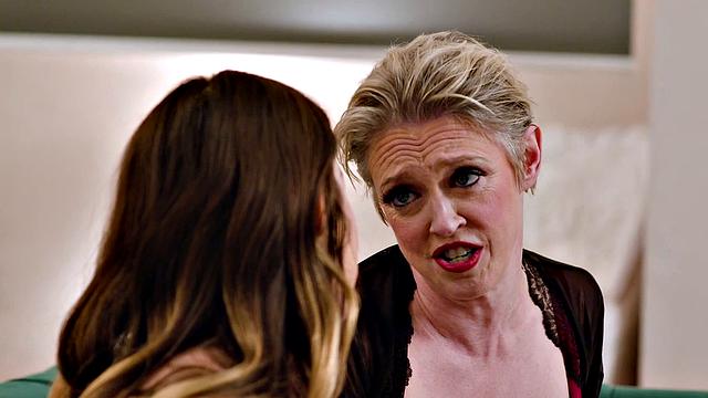 MOMMY'S GIRL - MILFS Dee Williams Has Passionate Sex With Stepdaughter Chanel Camryn