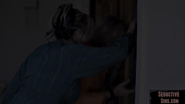 Cockhungry lesbians fucked in 3some