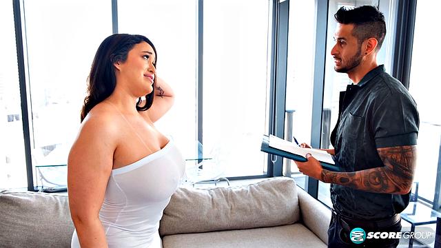 How Horny Honeys Go Hunting, with Nia Bleu