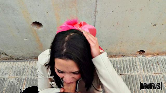 Desperate Cockhunter