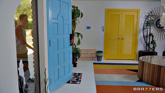 Fucking My GF's Lookalike Roomie