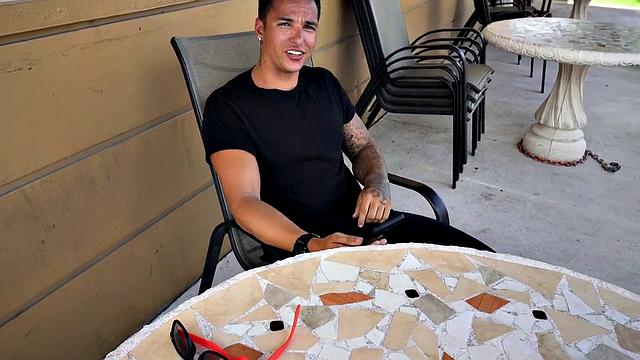 Straight amateur fucks gaydaddy in public outdoor van