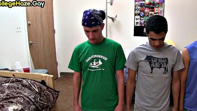 Fucked in dorm fraternity after kissing stud