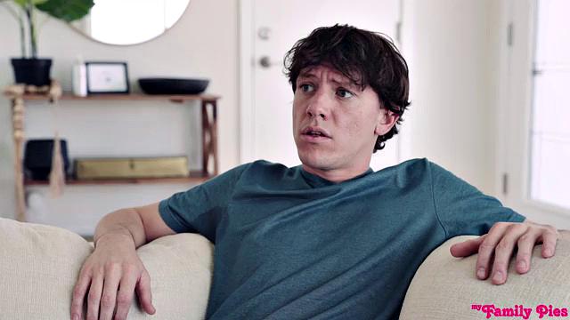 Stepsister Is After Cum - S20:E4