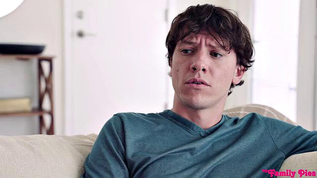 Stepsister Is After Cum - S20:E4