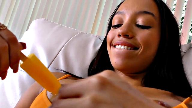 Deepthroat-loving Ebony spoils cock and balls in POV