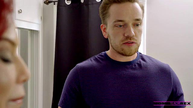 Just Stick It - S11:E1