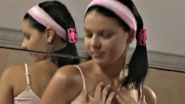 Solo cute teen toys her wet shaved pussy