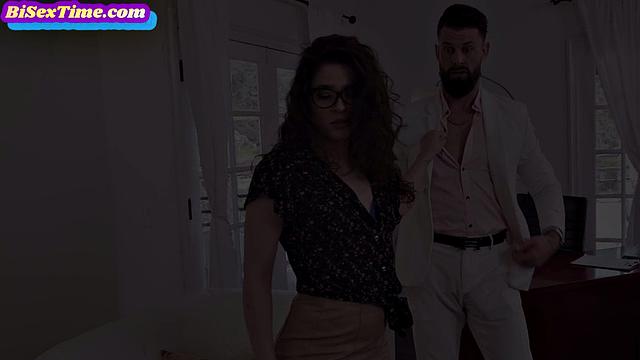 Interracial bisexual throuple with geeky