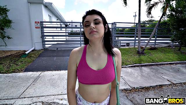 Internet takes it in the ass