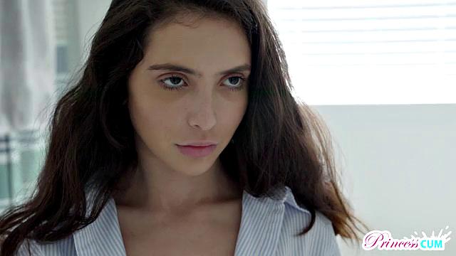 Step Sisters Delivery - S5:E3