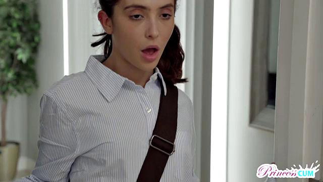 Step Sisters Delivery - S5:E3