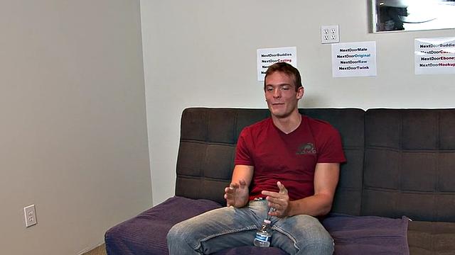 Amateur handsome jock jerks cock on casting