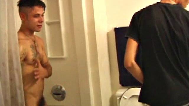 Derrick Fucks Dillon