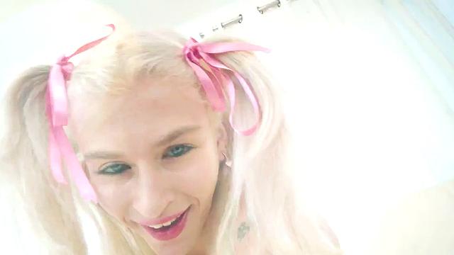 Blonde 21yo enjoys deepthroat