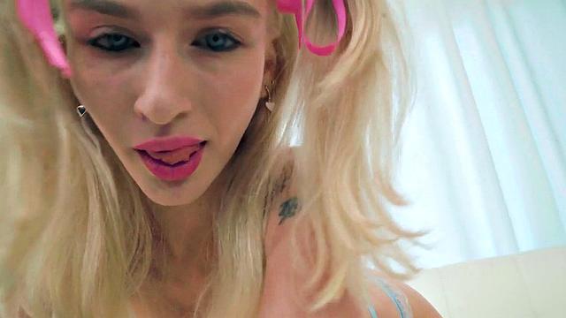 Blonde 21yo enjoys deepthroat