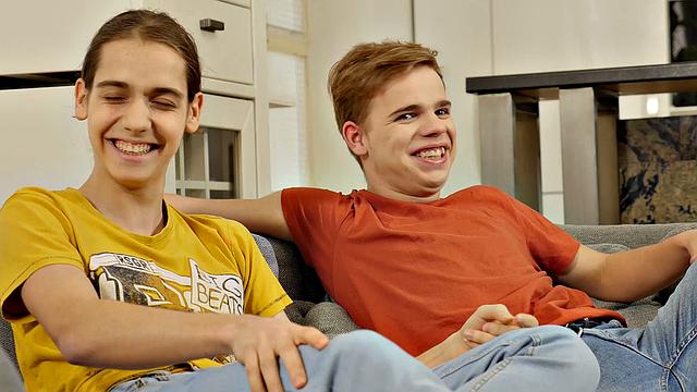 Jake Olsen - Vitali Kutcher - Richard Hicks