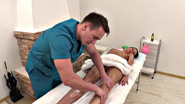 Playful Brunette Seeker